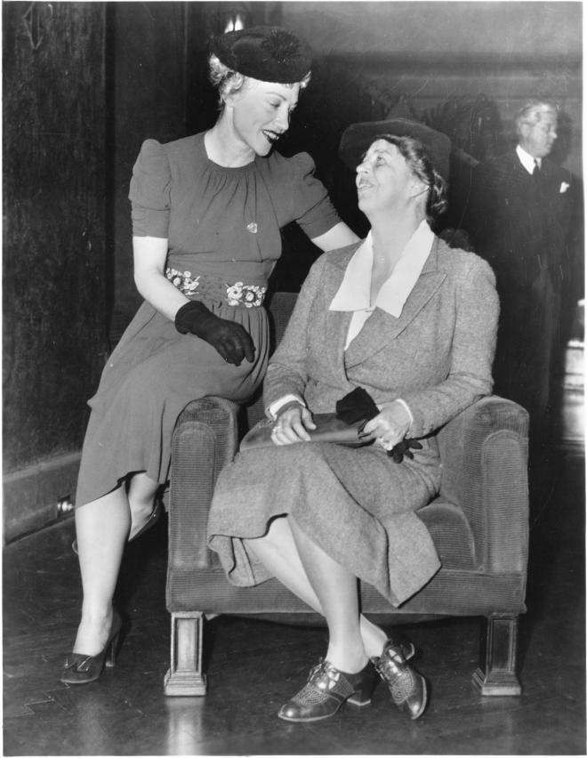 Mayris Chaney Net Worth